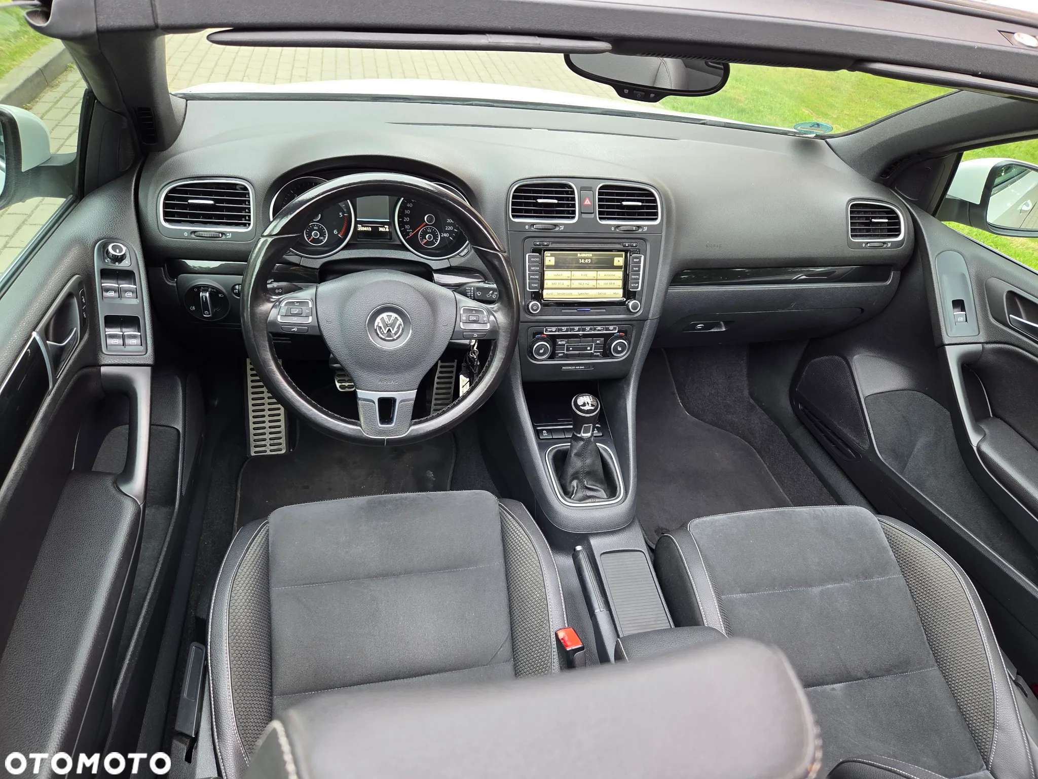 Volkswagen Golf Cabrio 1.6 TDI Exclusive - 28