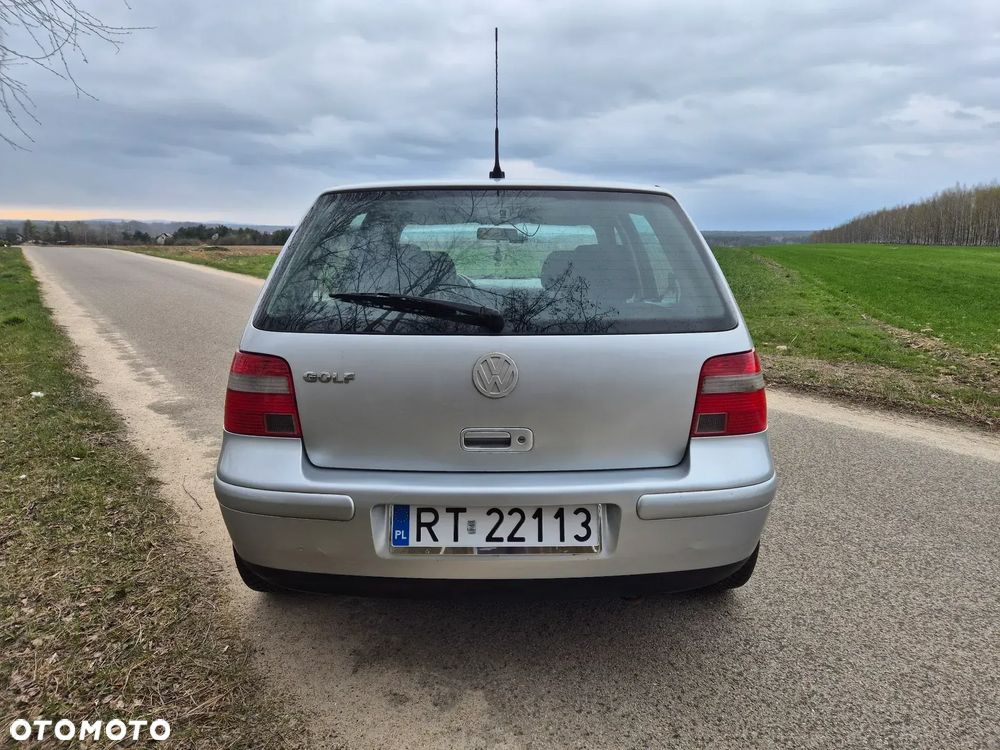 Volkswagen Golf 1.9 TDI Comfortline - 8