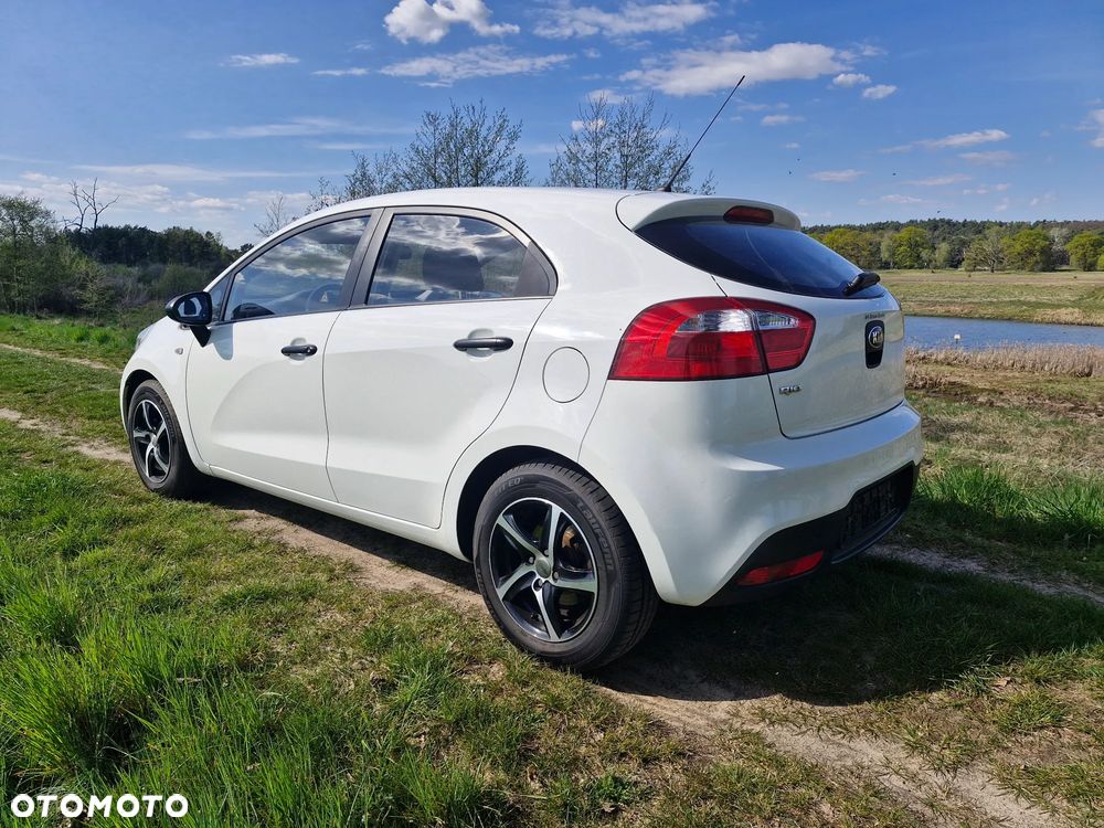 Kia Rio 1.2 Edition 7 - 4
