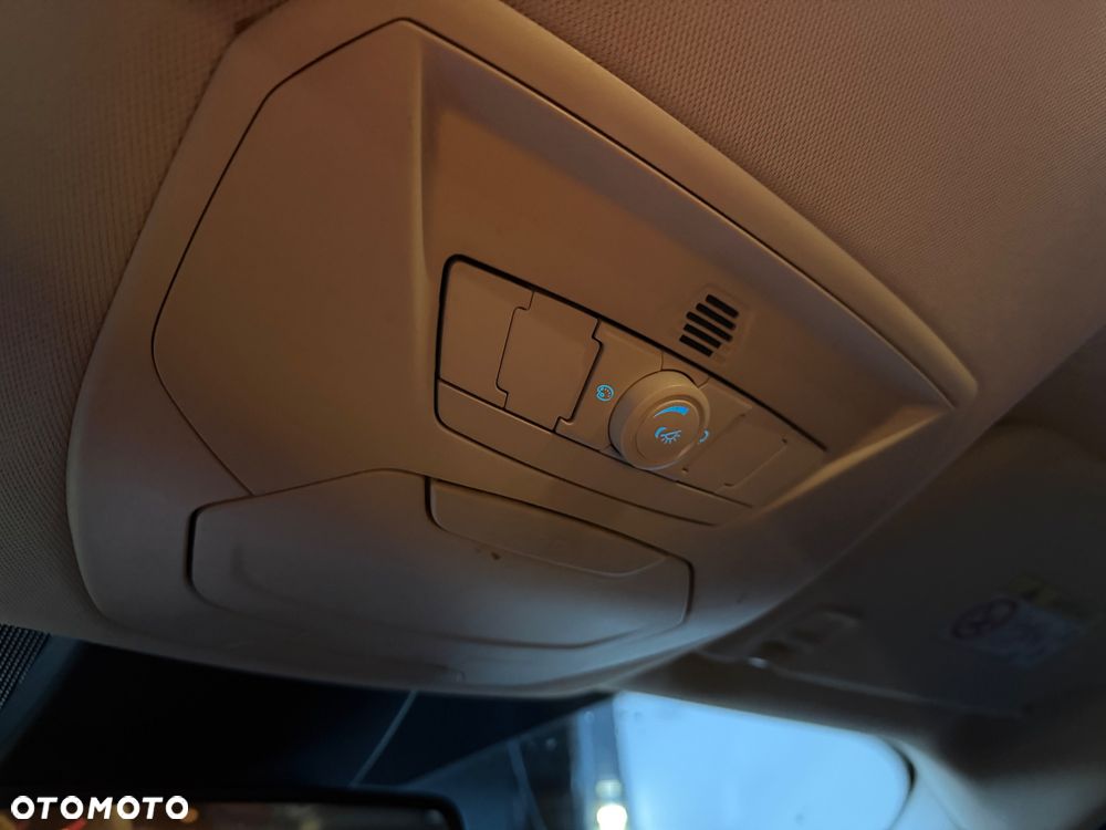 Ford Kuga 2.0 TDCi 4x4 Titanium - 12