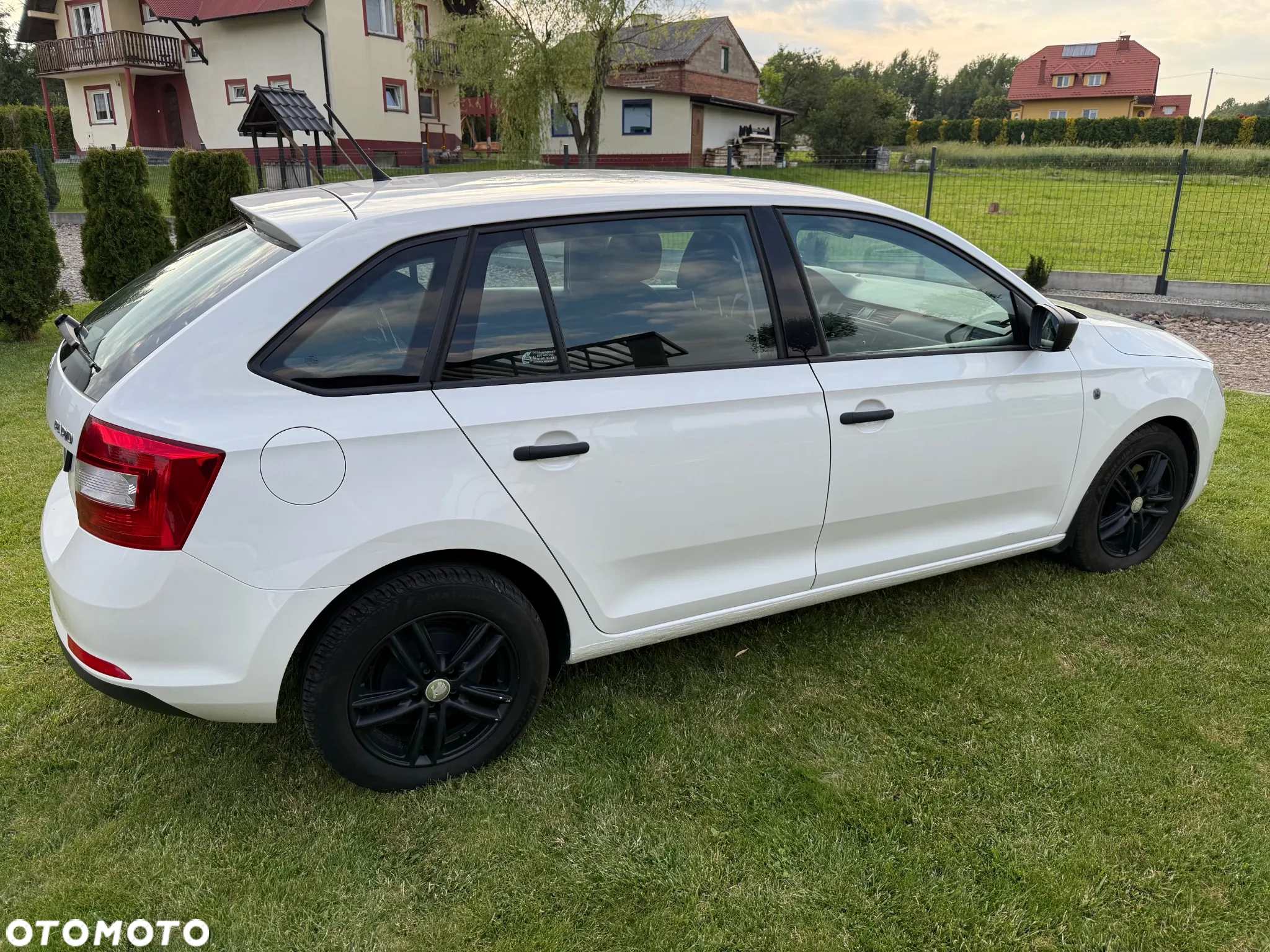 Skoda RAPID 1.2 TSI Active - 4