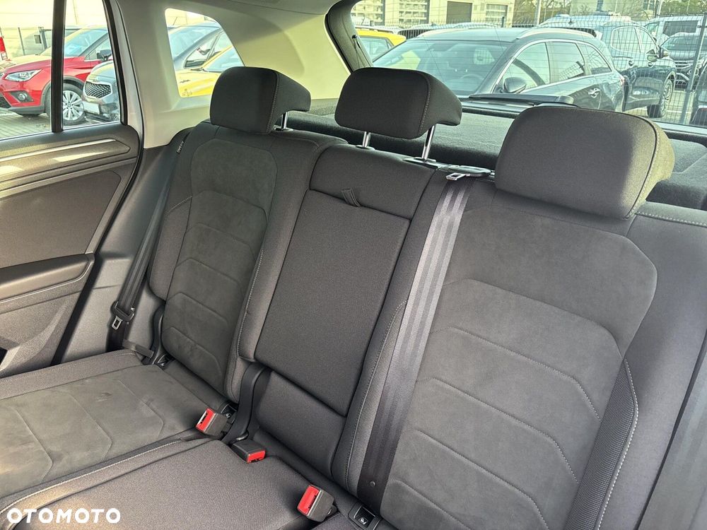Volkswagen Tiguan 2.0 TDI SCR 4Mot Elegance DSG - 16