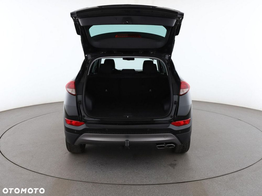 Hyundai Tucson 2.0 CRDi 4WD Automatik Intro Edition - 20