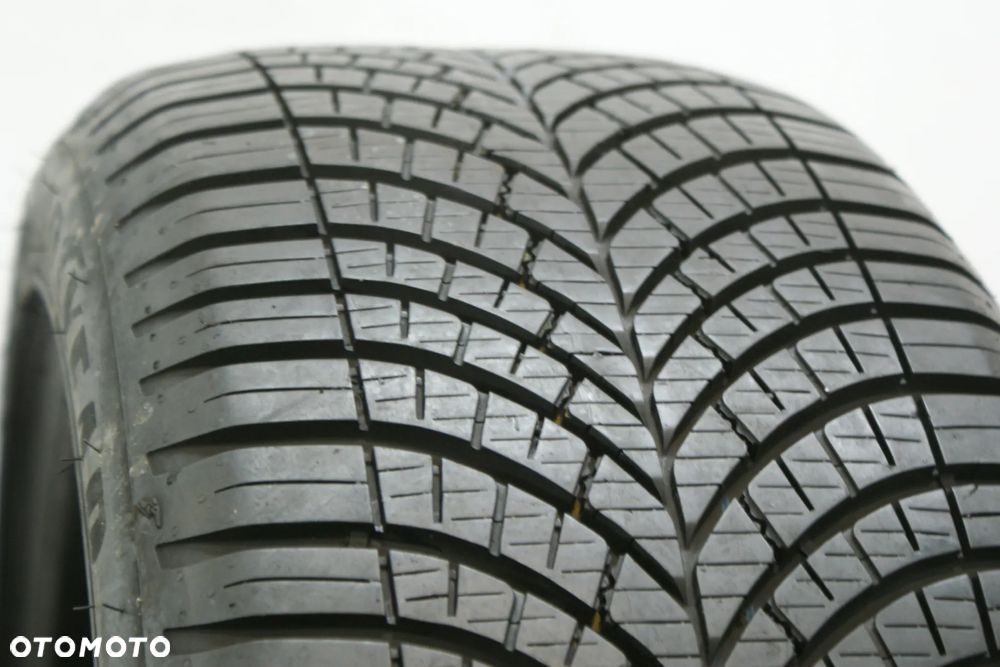 225/45R18 GOODYEAR VECTOR 4SEASONS G3 , 7,4mm 2023r B2764 - 2