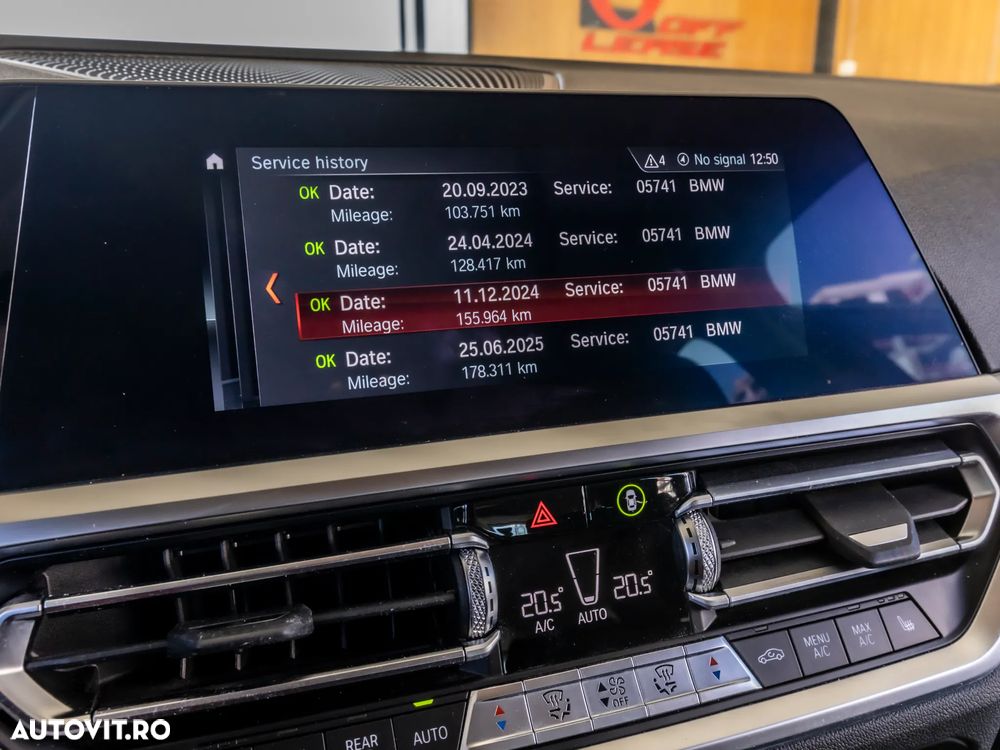 BMW Seria 3 320d Touring Aut. - 32