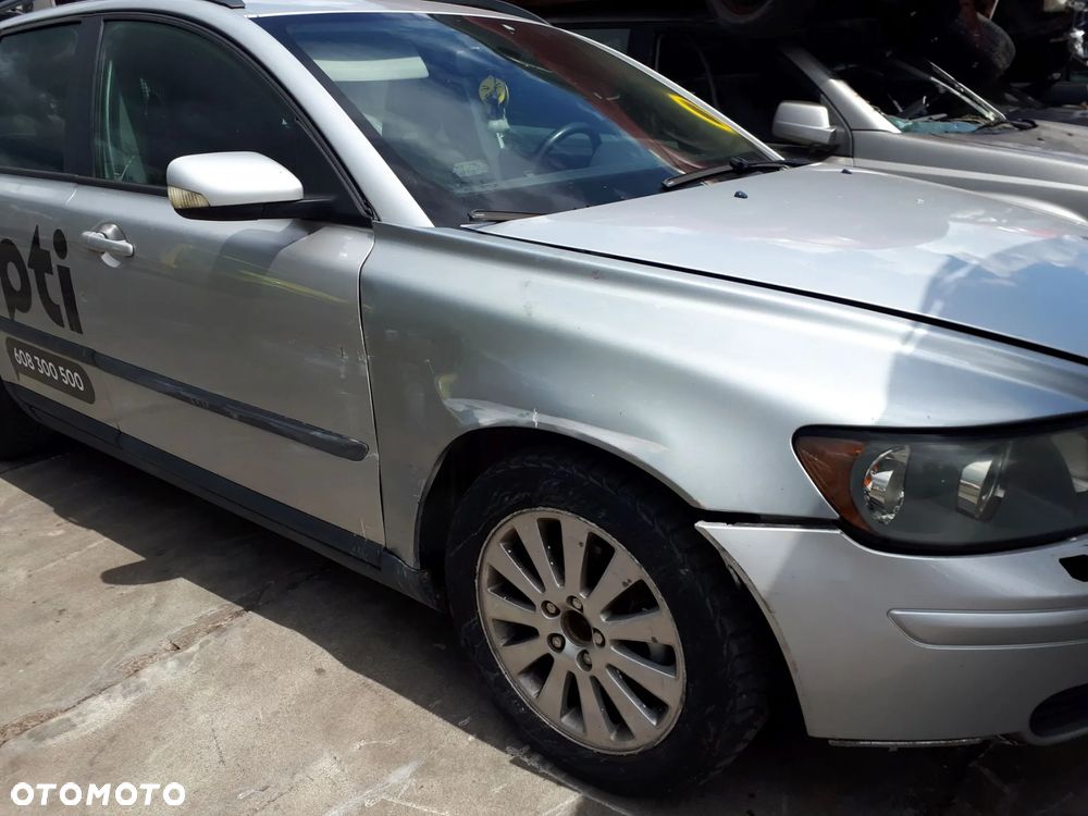 VOLVO V50 04-07 1.6 D ZDERZAK TYŁ TYLNY 426-26 - 9