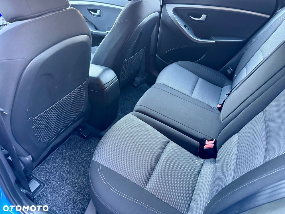 Hyundai i30 blue 1.6 GDI YES Gold - 13