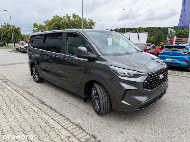 Ford Tourneo Custom - 6