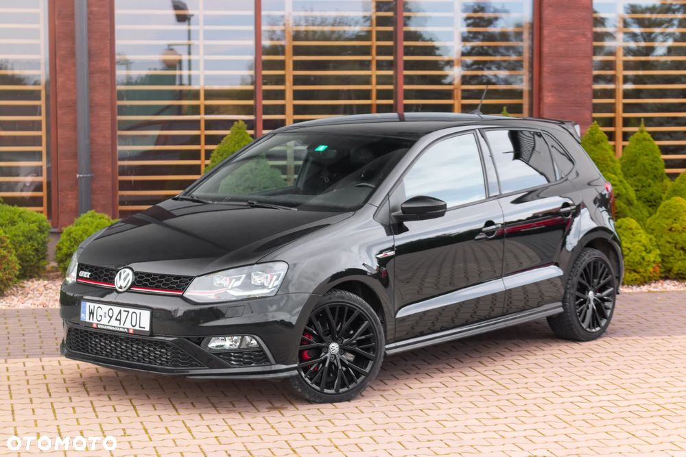 Volkswagen Polo - 2