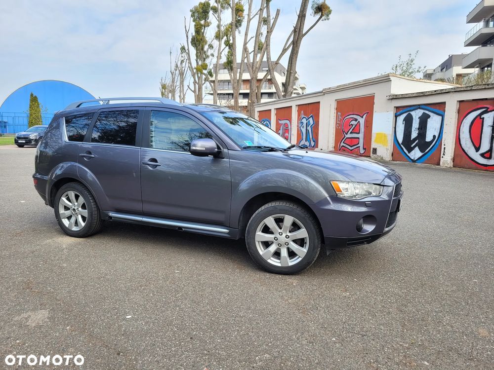 Mitsubishi Outlander 2.0 DID Instyle - 8