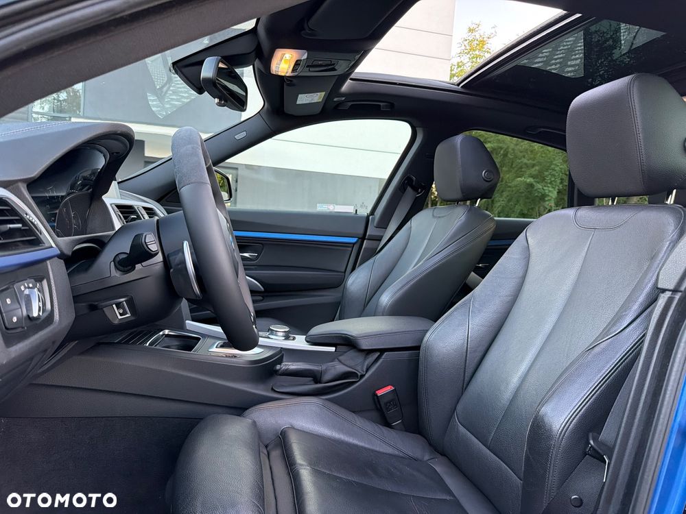 BMW 3GT 330i xDrive M Sport - 15