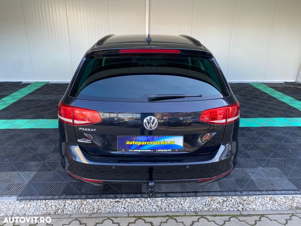 Volkswagen Passat - 4