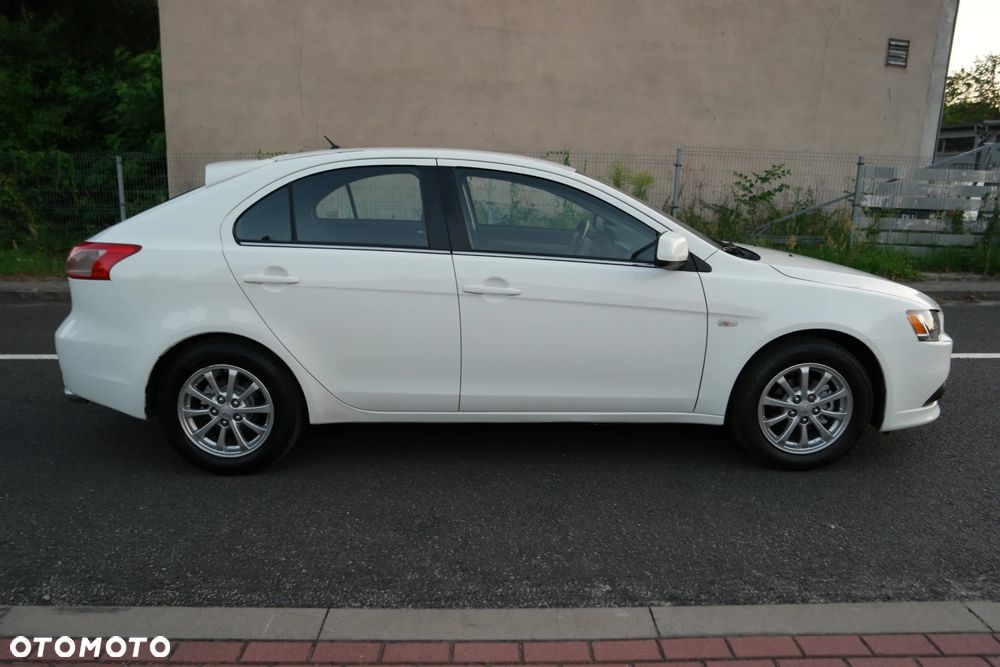 Mitsubishi Lancer - 13