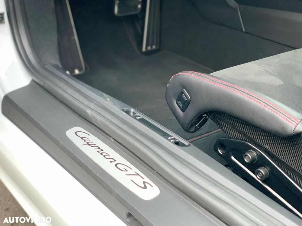 Porsche Cayman 718 GTS 4.0 PDK - 22