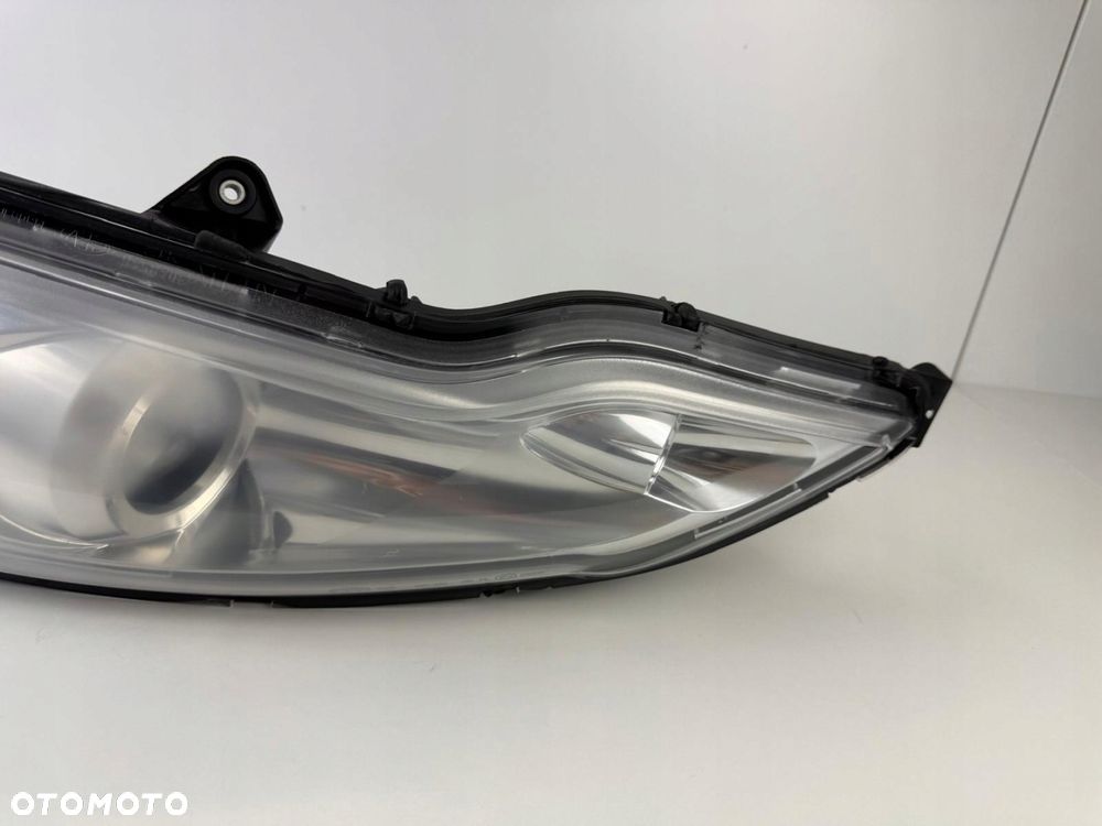 Lampa przednia prawa Can-Am Spyder RT-S 2012+ - 4