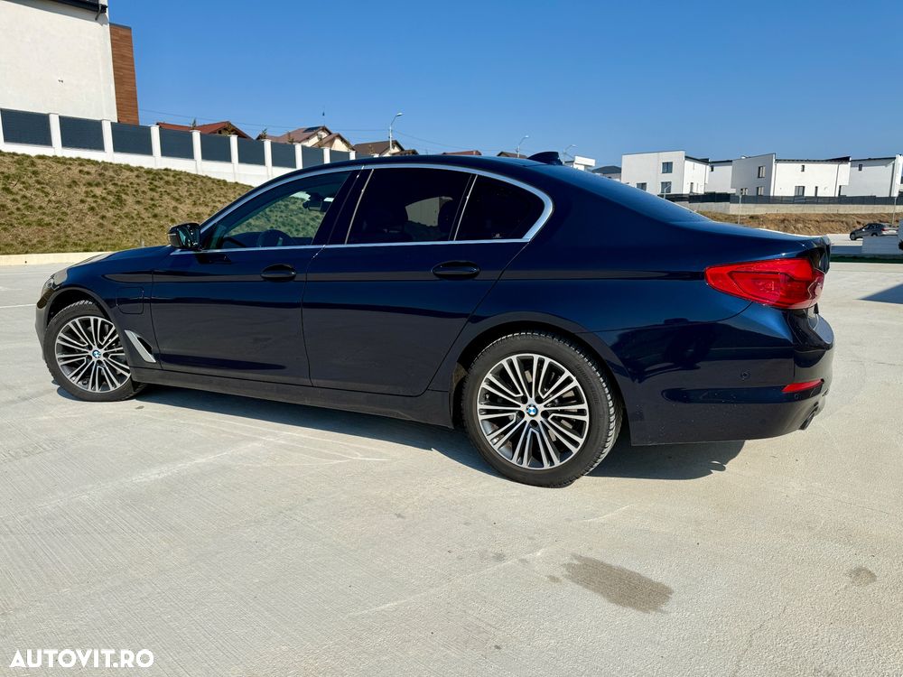 BMW Seria 5 530e iPerformance Aut. Sport Line - 4