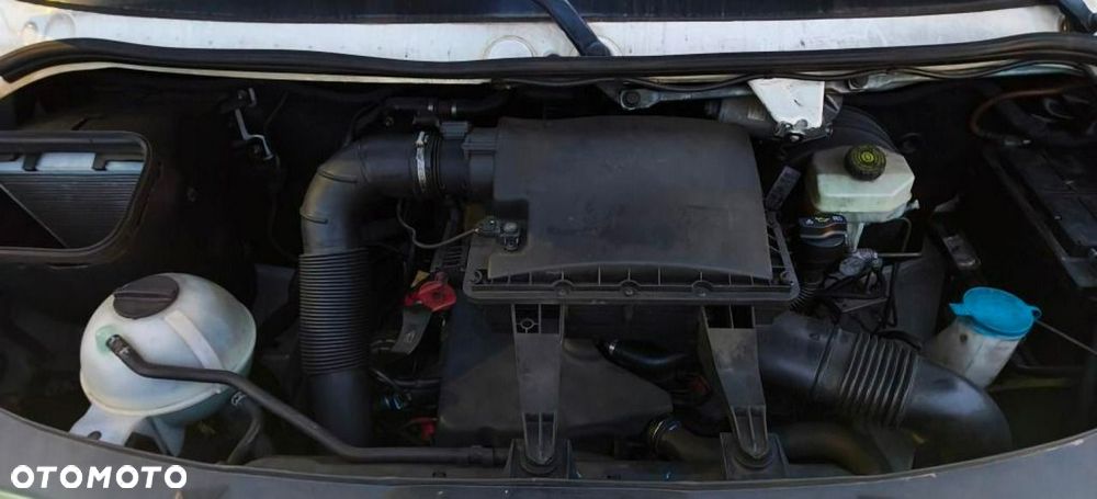 Mercedes-Benz Sprinter - 20