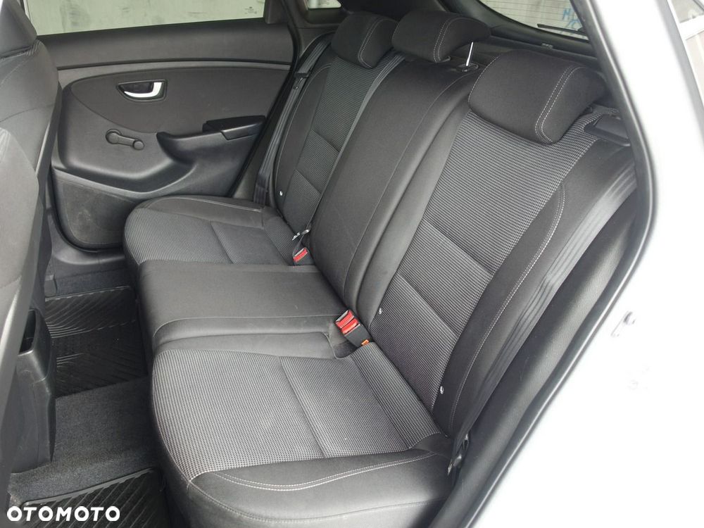 Hyundai i30 1.4 Comfort - 17