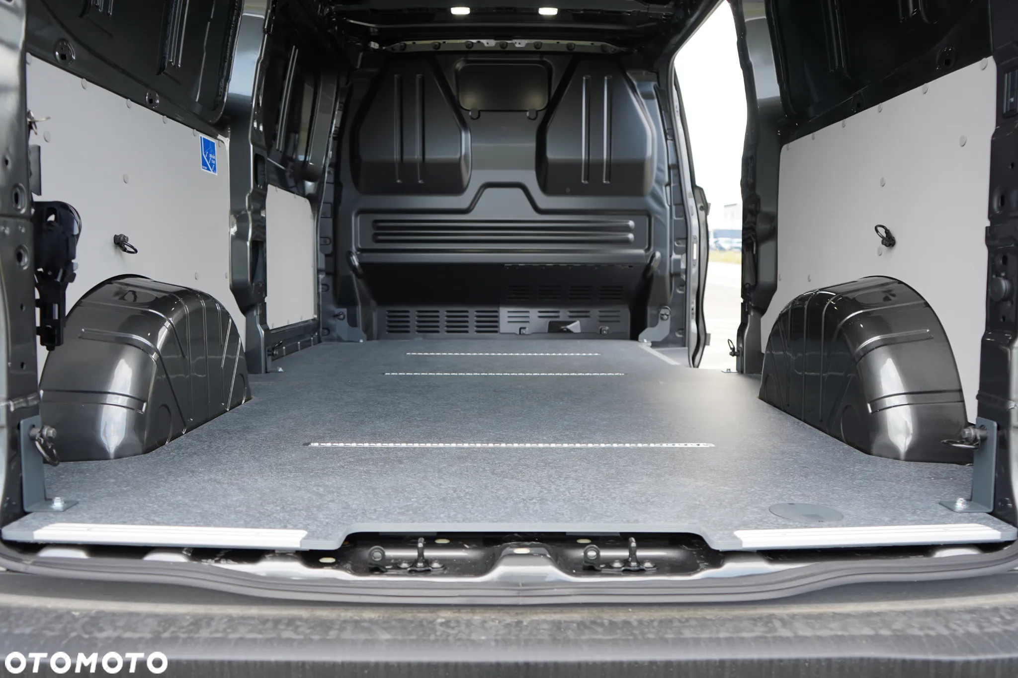 Volkswagen Transporter - 14