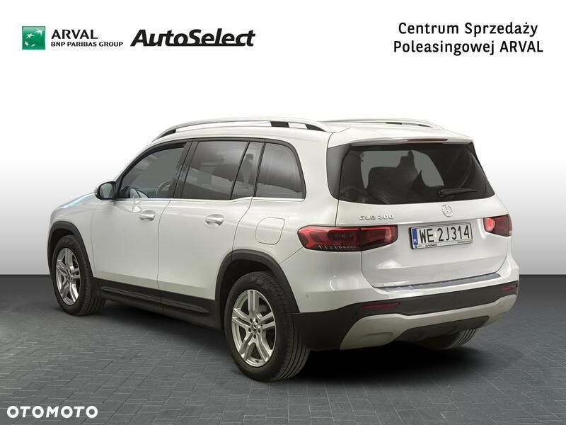 Mercedes-Benz GLB 200 7G-DCT - 3