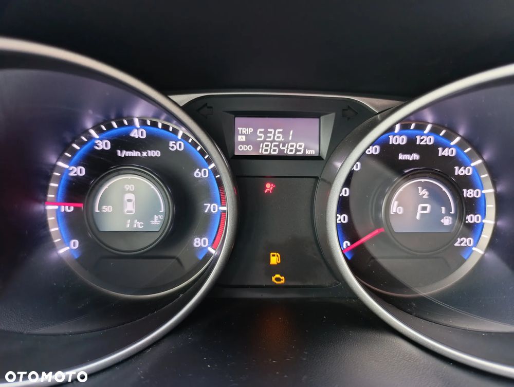Hyundai ix35 2.0 GDI Premium 2WD - 17
