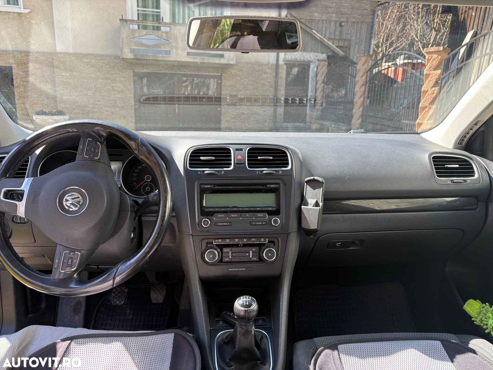 Volkswagen Golf 1.6 TDI BlueMotion Technology DPF Highline - 11