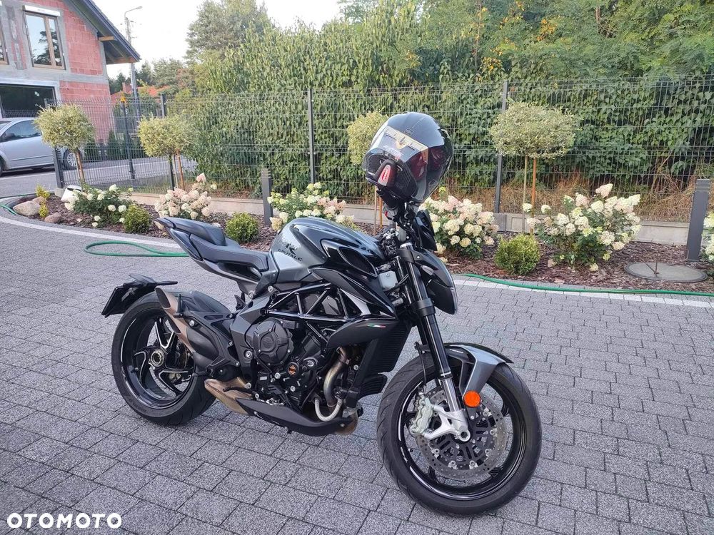 MV AGUSTA Brutale - 4