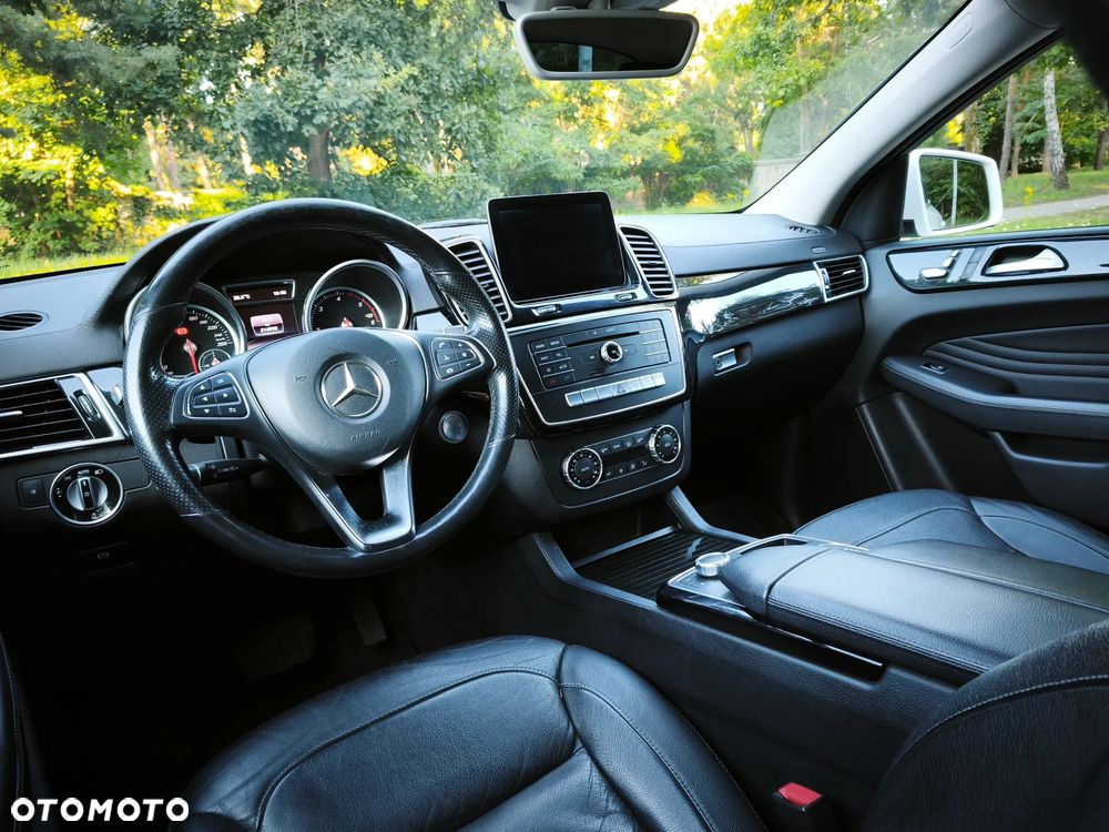 Mercedes-Benz GLE 350 d 4Matic 9G-TRONIC AMG Line - 19