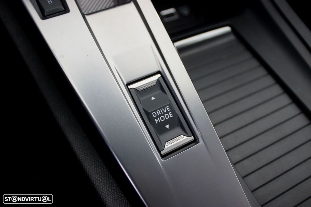 Peugeot 308 SW 1.6 Hybrid Active Pack e-EAT8 - 38