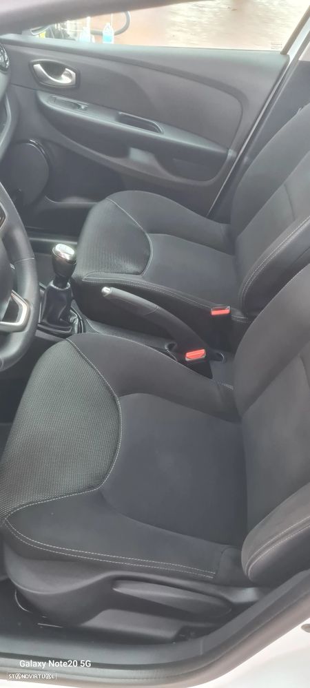 Renault Clio TCe 90 Limited - 26