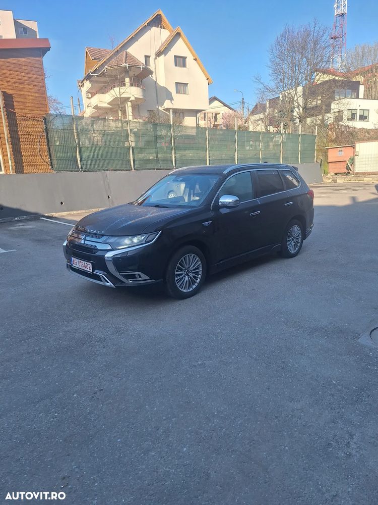 Mitsubishi Outlander 2.4 4WD Diamant+ - 6