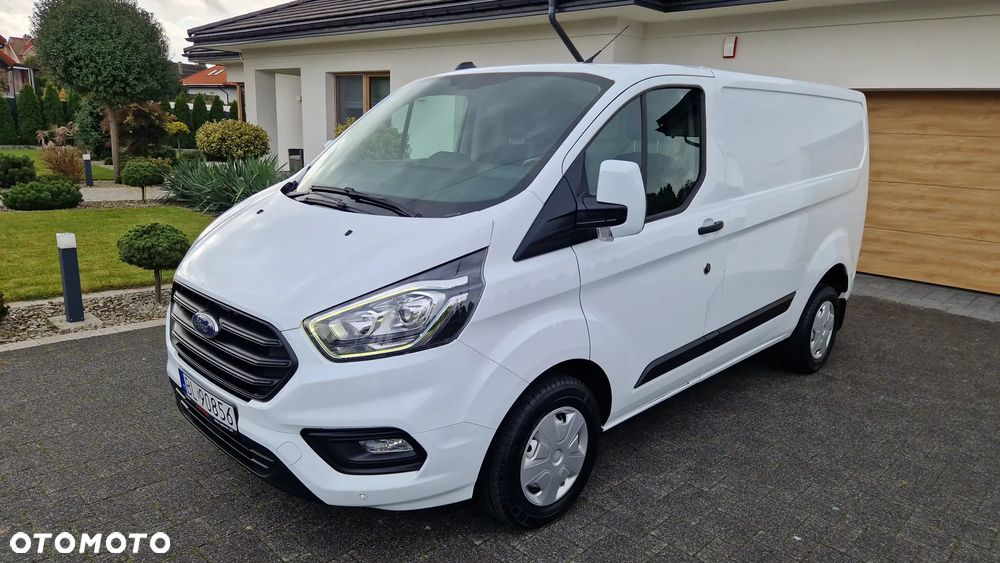 Ford TRANSIT CUSTOM - 1