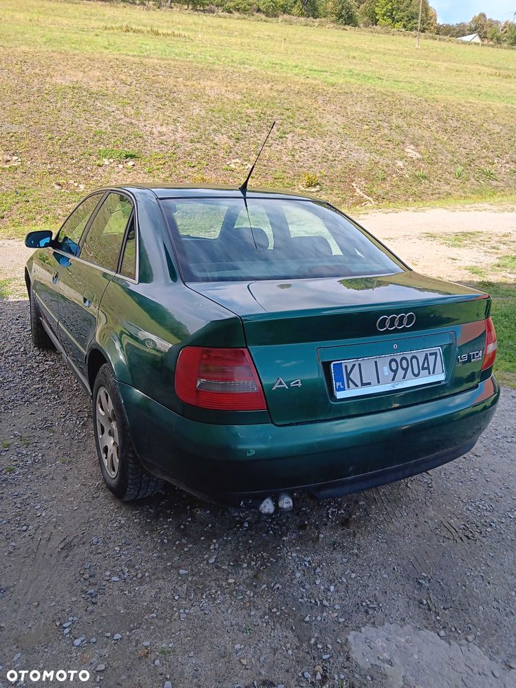 Audi A4 Limousine - 6
