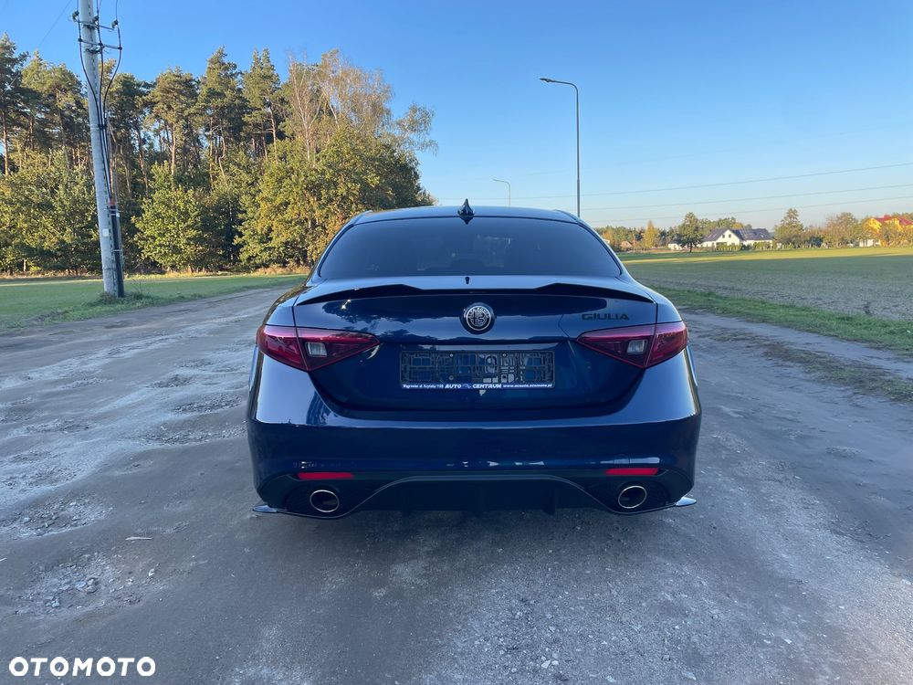 Alfa Romeo Giulia 2.2 Diesel AT8 Super - 5