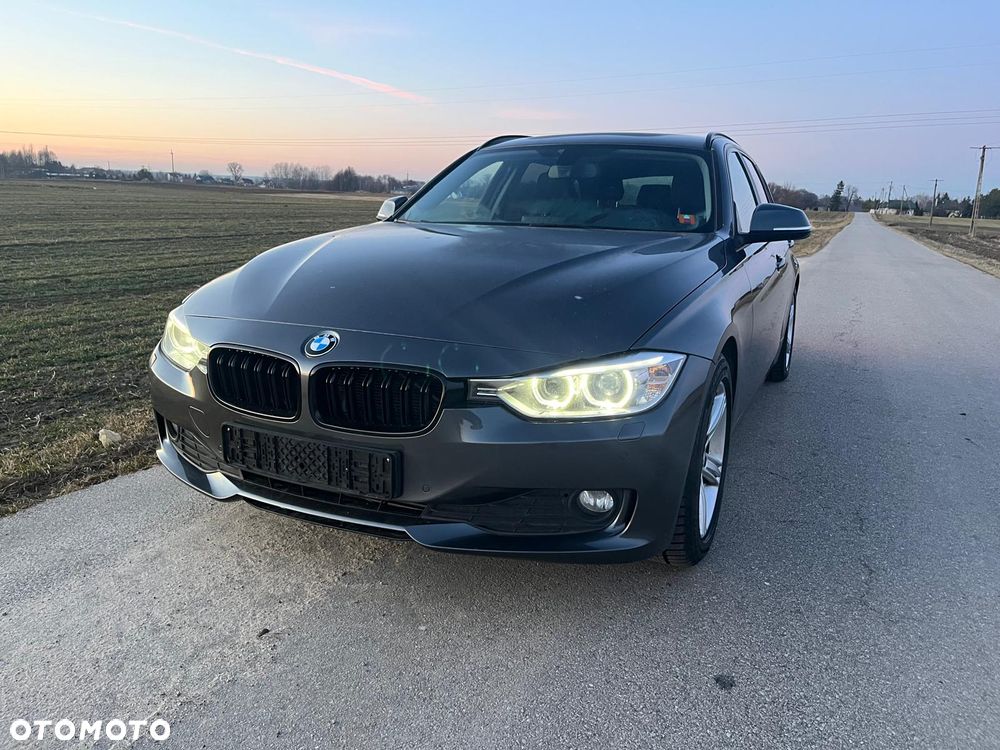 BMW Seria 3 320d Efficient Dynamics - 38