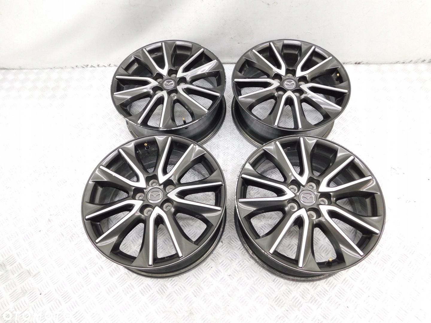 4x FELGI ALUMINIOWE 5x114,3 7Jx18 ET50 - MAZDA 3 6 CX-3 CX-30 CX-5 - 1