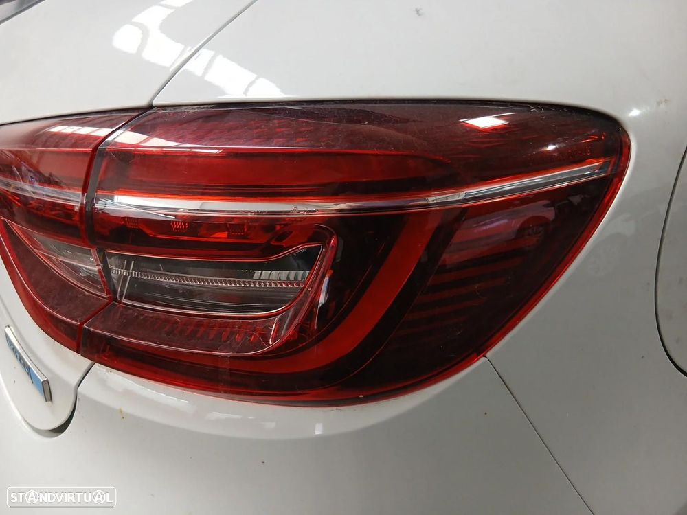 Farolim direito RENAULT Clio V (BF_) - 2