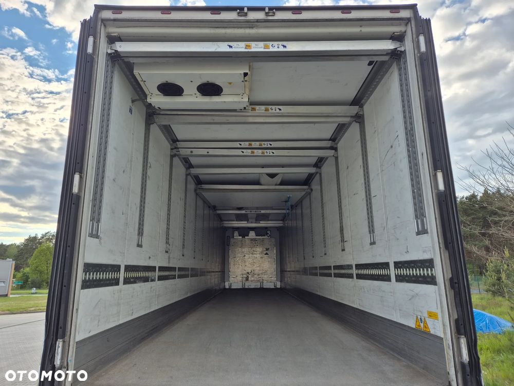 Schmitz Cargobull Vector 1950 MULTITEMPERATURA NOWE OPONY 100% / ŚCIANA GRODZIOWA / DOPPEL STOCK / BELKI / PODNOSZONA OŚ / z Niemiec / 2015 / CARRIER CHŁODNIA CHLODNIA LODÓWKA PODWÓJNY ZAŁADUNEK PIĘTROWA - 14
