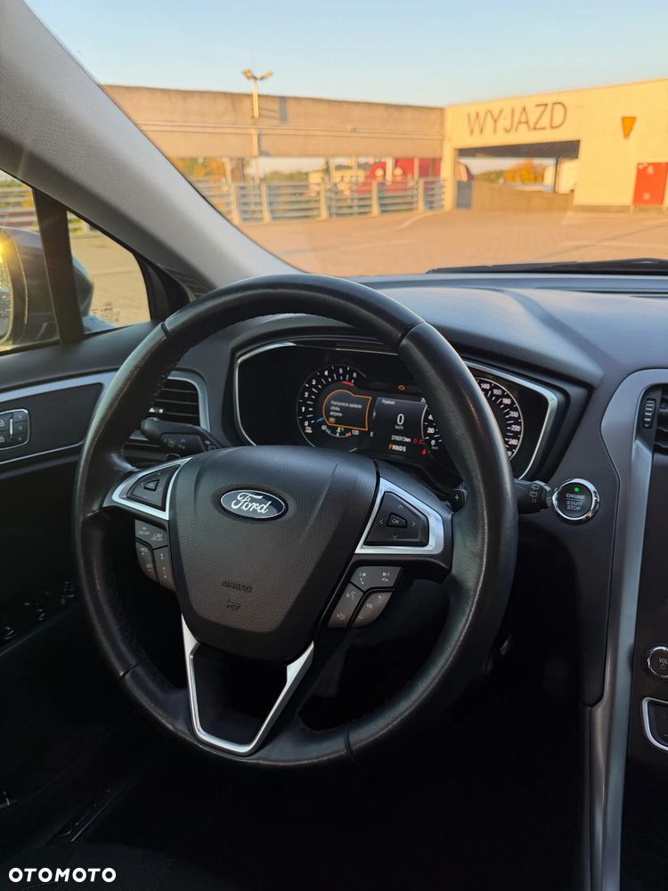 Ford Mondeo - 12
