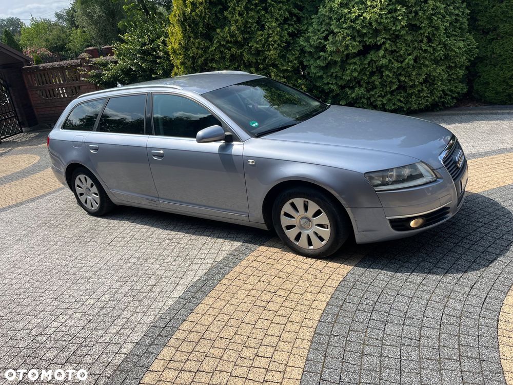 Audi A6 Avant 2.4 - 23