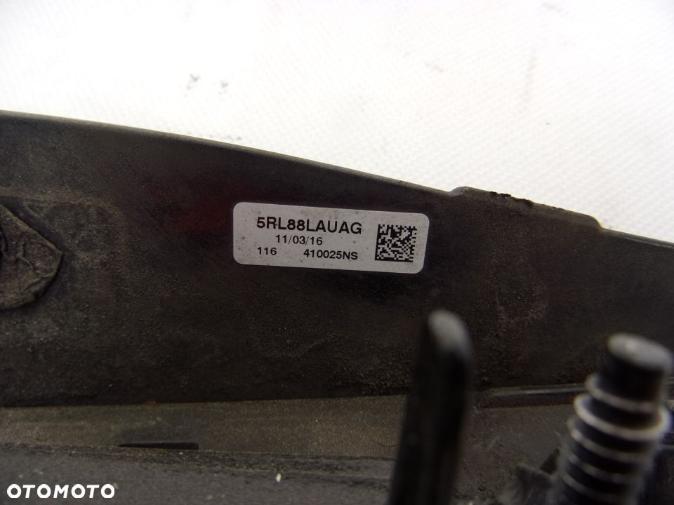 CHRYSLER PACIFICA 16-  BLENDA KLAPY BAGAŻNIKA - 7