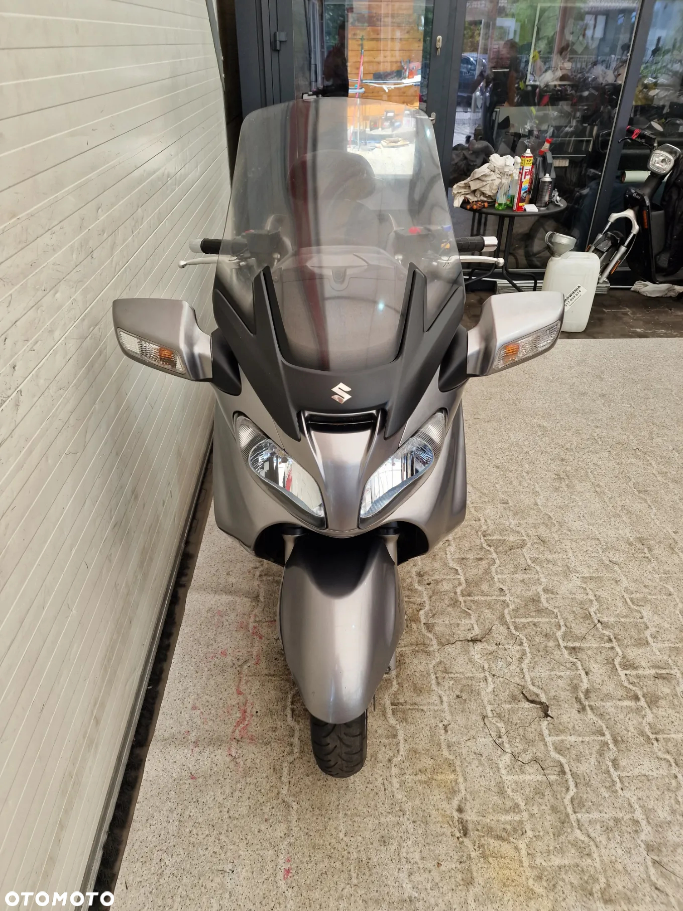 Suzuki Burgman - 14