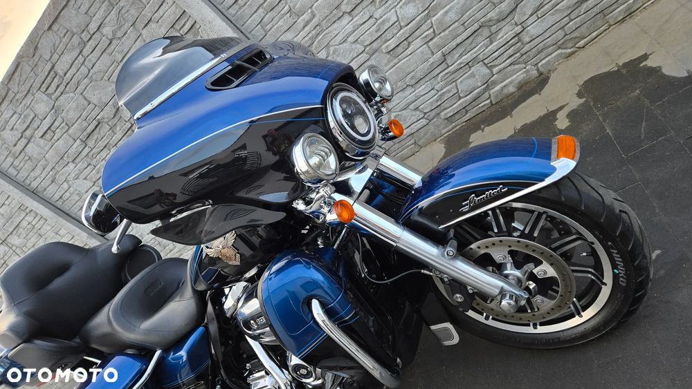 Harley-Davidson Touring Electra Glide - 12