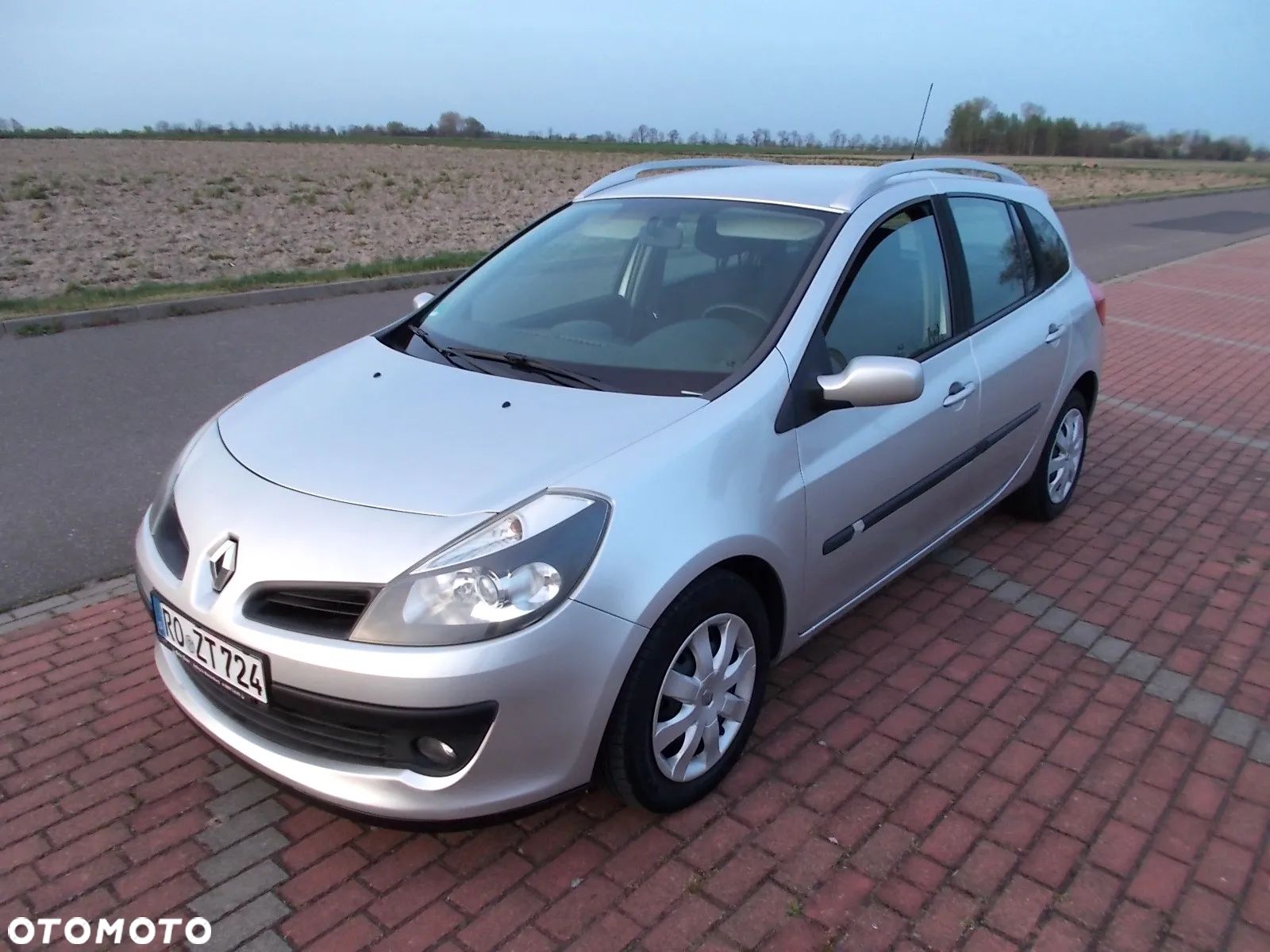 Renault Clio 1.2 TCE Expression - 1
