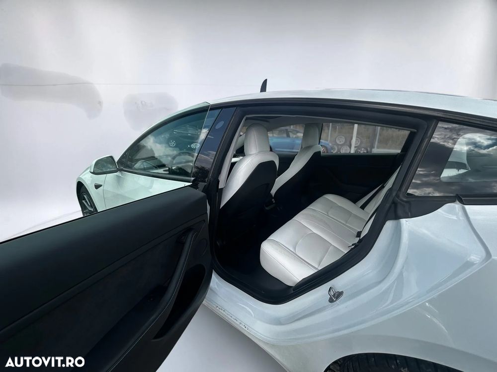Tesla Model 3 Langstreckenbatterie Allradantrieb Dual Motor - 13
