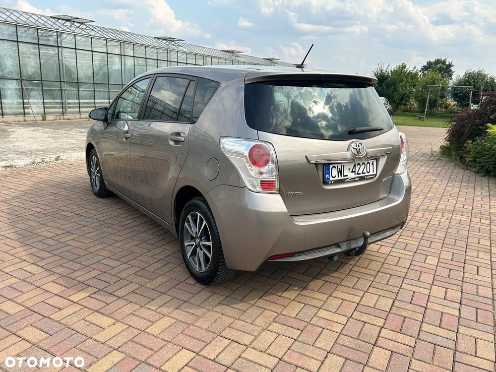 Toyota Verso 1.8 Multidrive Edition - 5