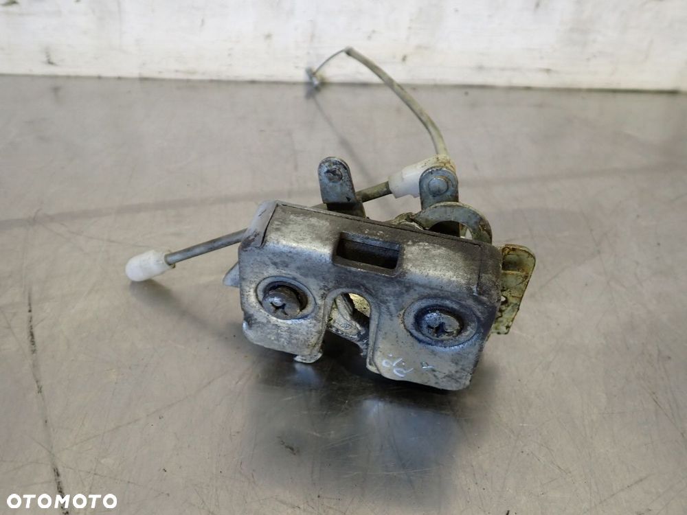 ZAMEK PRAWY PRZÓD DRZWI SKODA FAVORIT - 2