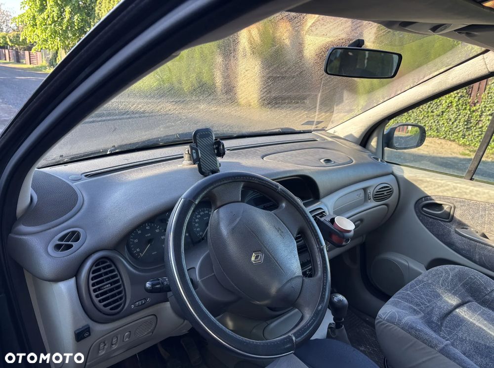 Renault Megane - 12