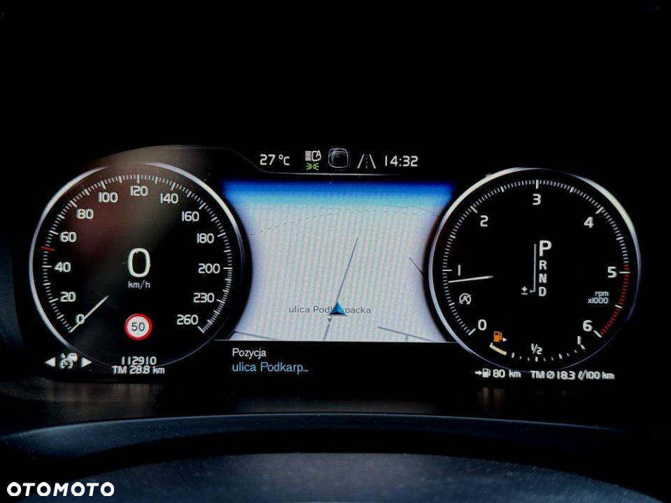 Volvo V90 Cross Country - 13