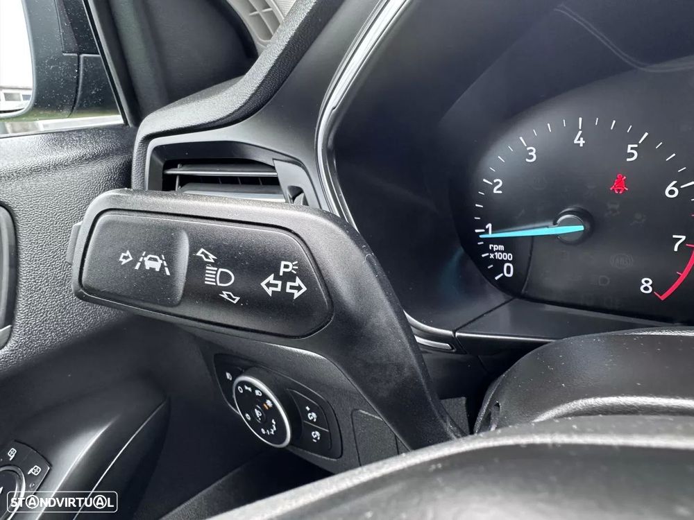 Ford Focus 1.0 EcoBoost S&S TITANIUM - 56